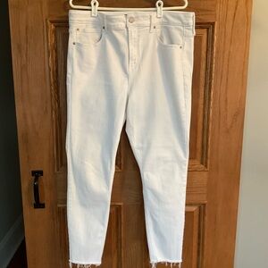 Women’s Gap size 18 high rise white jeans